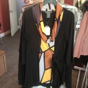 Patterned top with belt